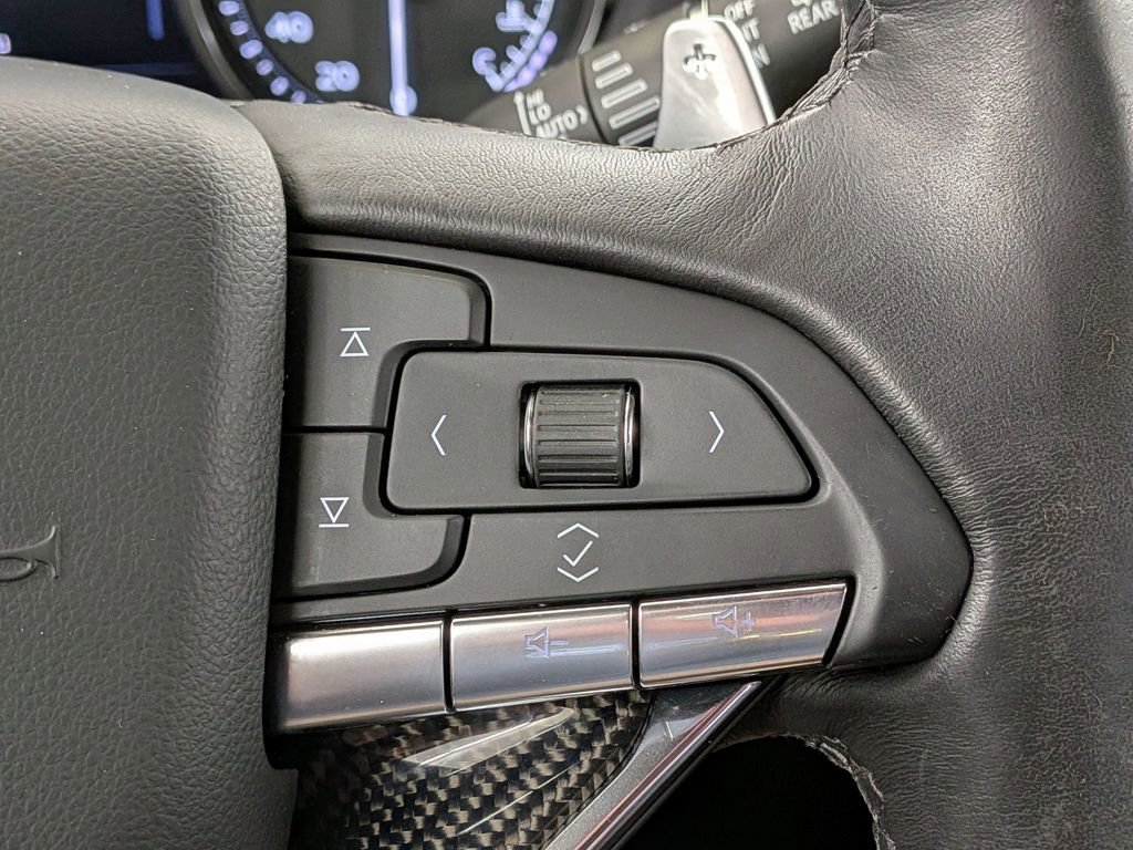 Used 2023 Cadillac XT6 Sport w/ Technology Package image 20