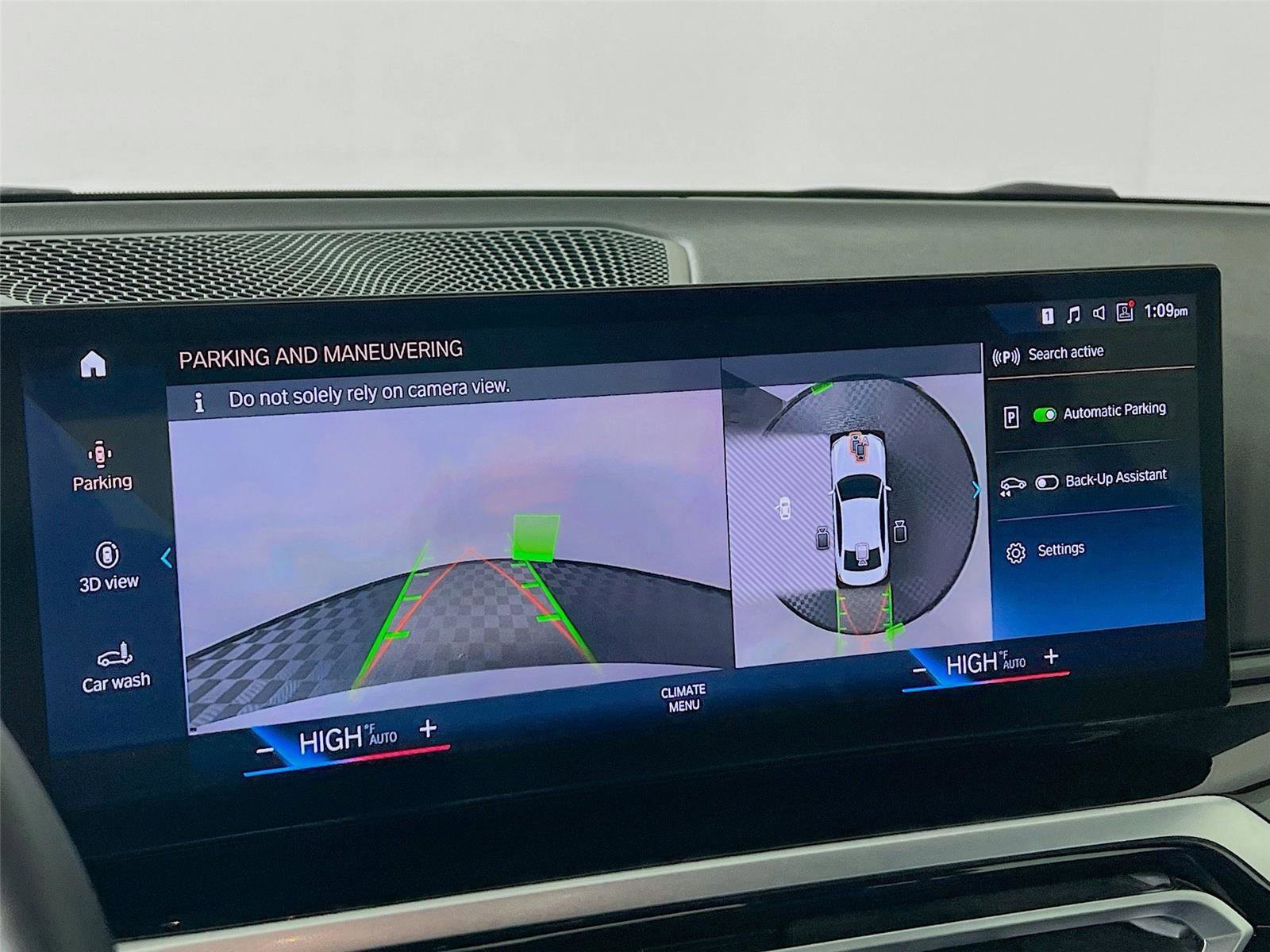 Used 2024 BMW 330i xDrive Sedan w/ Premium Package image 13