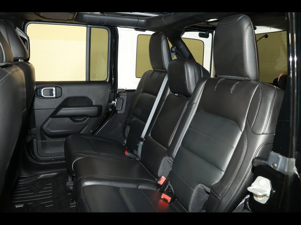 Used 2021 Jeep Wrangler Unlimited Sahara image 22