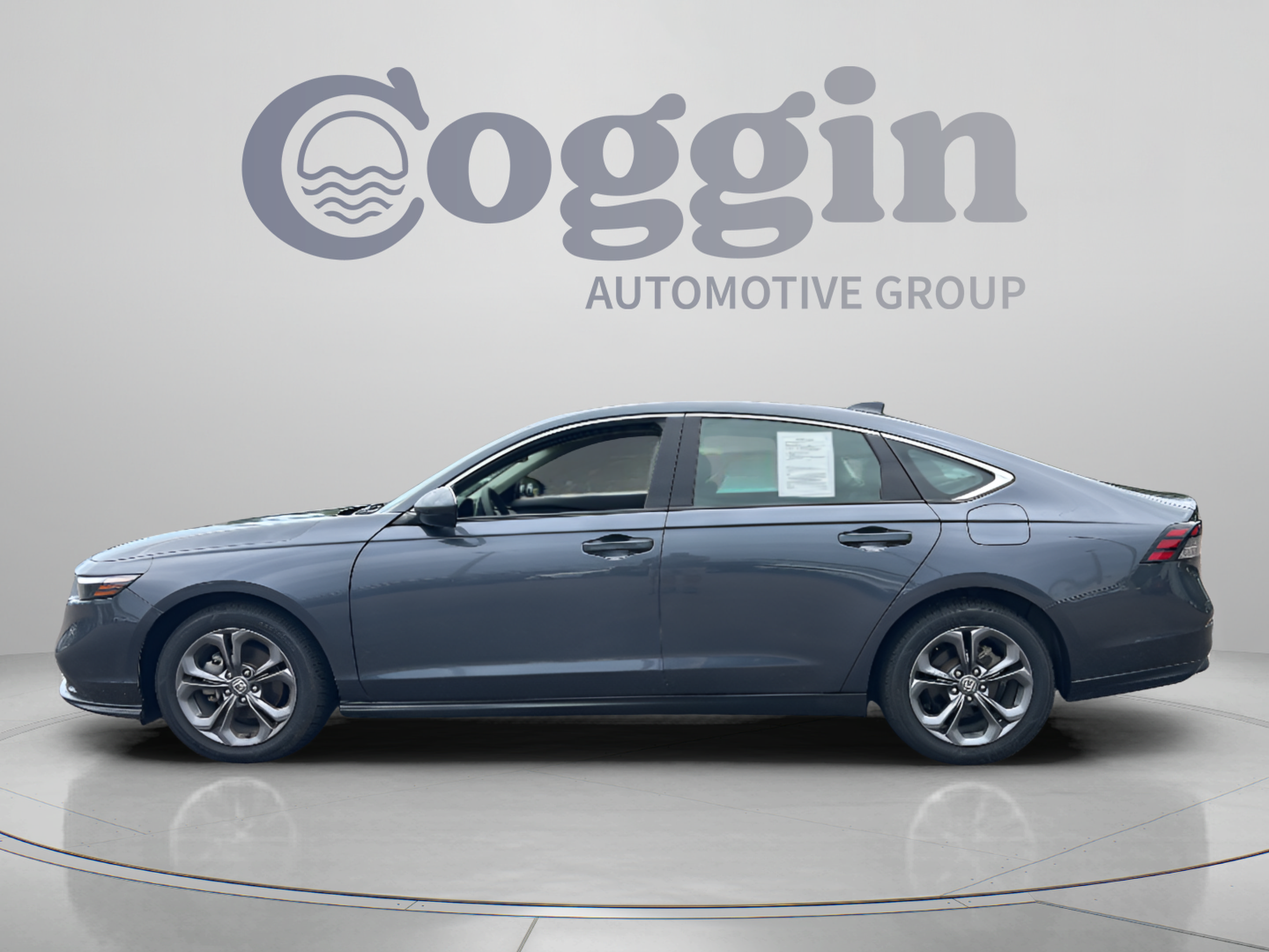 Certified 2023 Honda Accord EX image 2