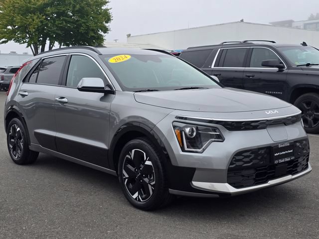 Certified 2024 Kia Niro Wind w/ Wind Preserve Package FWD image 8