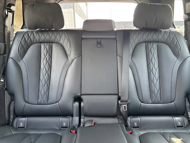 Used 2026 BMW X7 M60i AWD/4WD image 28