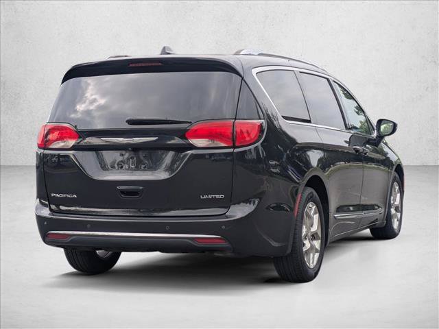 Used 2020 Chrysler Pacifica Limited FWD image 5