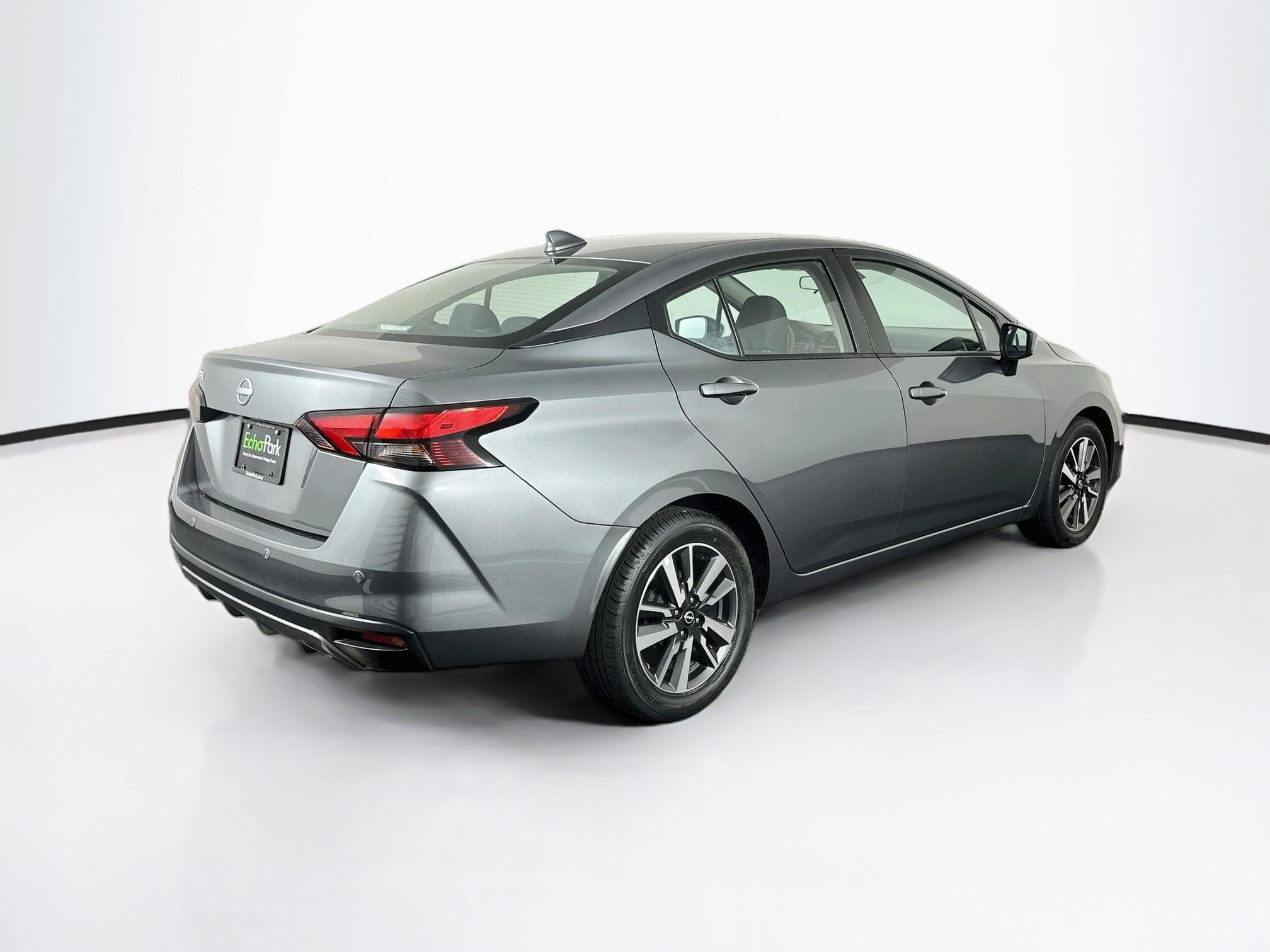 Used 2025 Nissan Versa SV FWD image 9