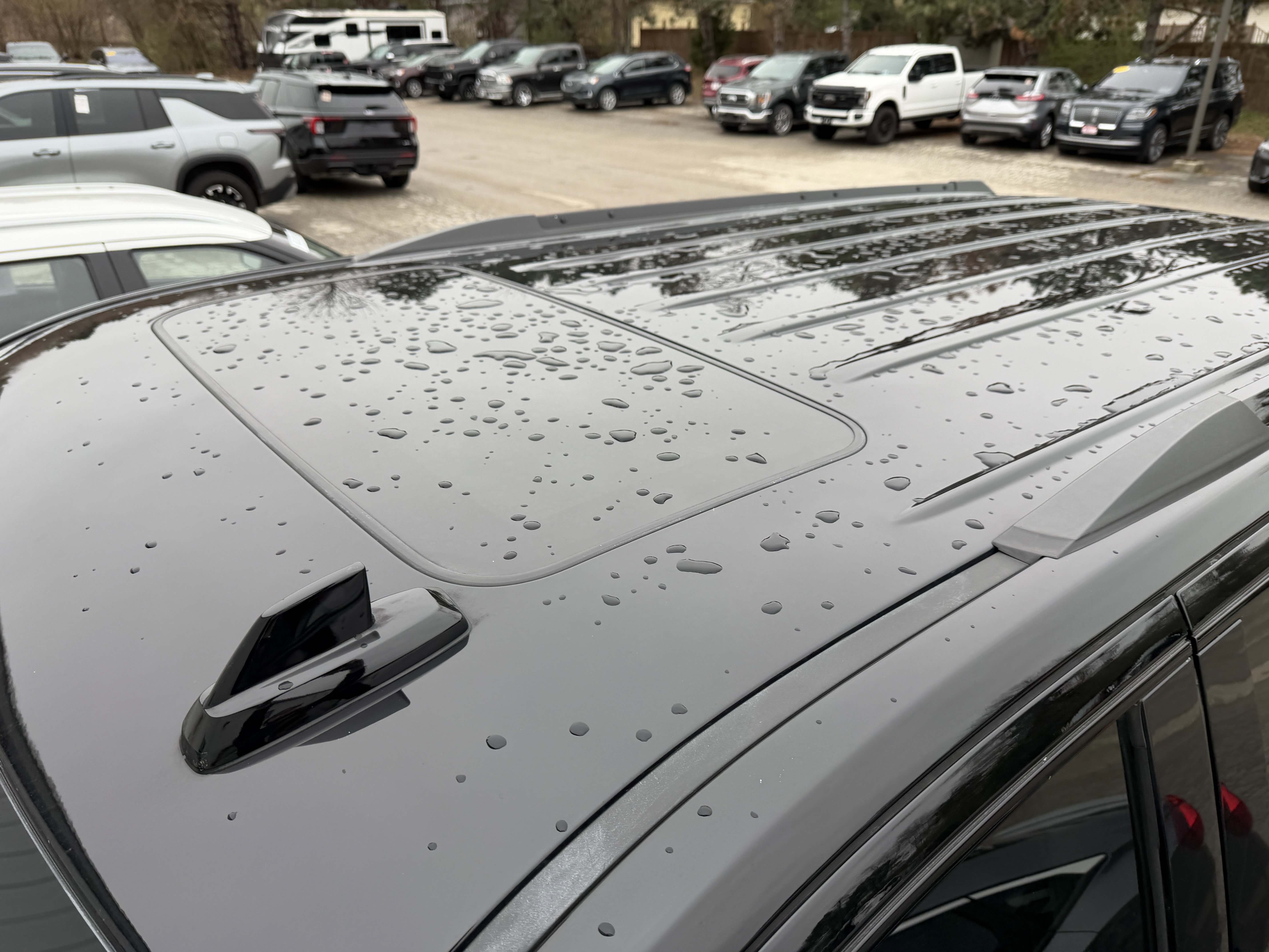 Used 2018 Chevrolet Tahoe Premier w/ RST Edition image 13