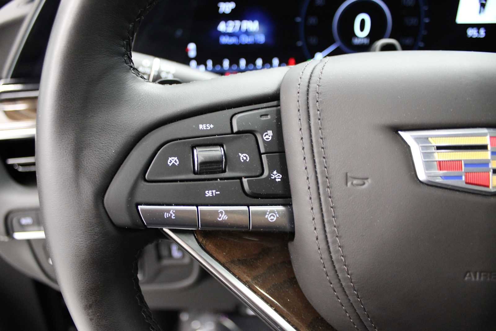 Certified 2024 Cadillac Escalade ESV Sport Platinum w/ LPO, ONYX Package image 29