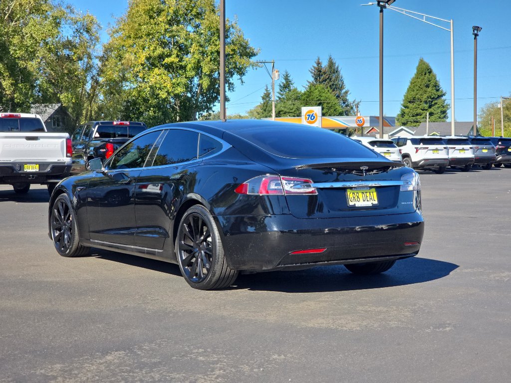 Used 2020 Tesla Model S Long Range Plus image 4