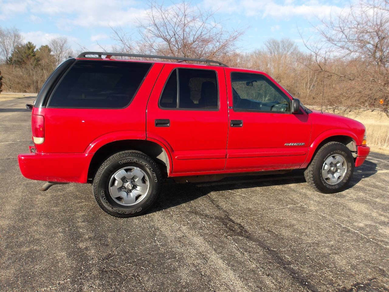 Used 2002 Chevrolet Blazer LS w/ Preferred Equipment Group image 11