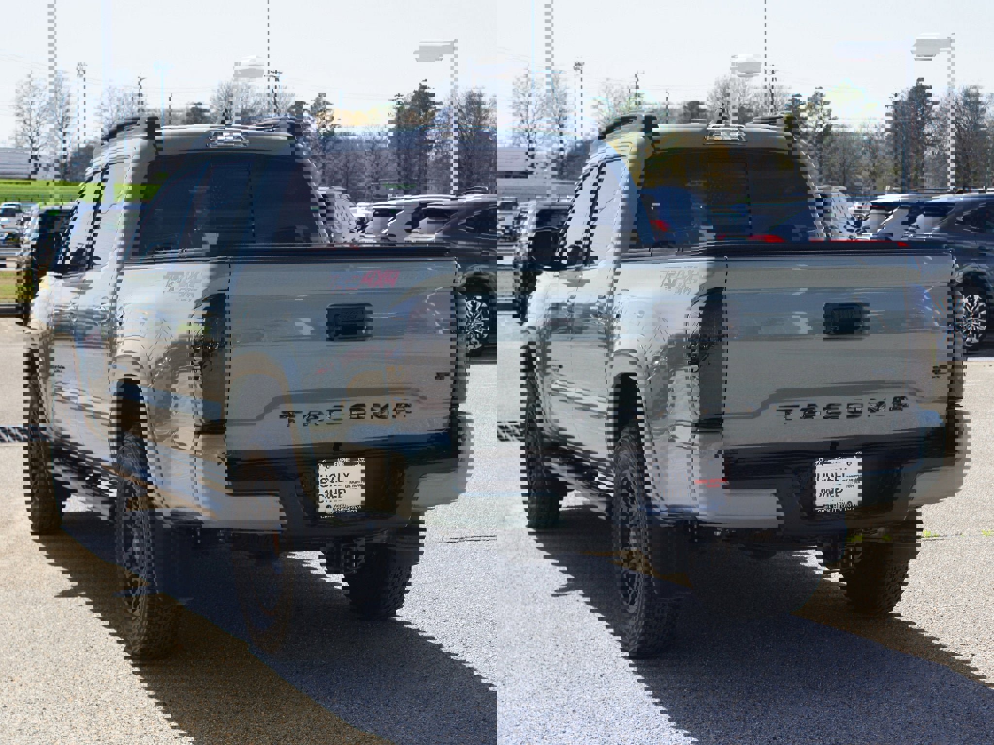 Used 2023 Toyota Tacoma TRD Sport w/ TRD Premium Sport Package image 17