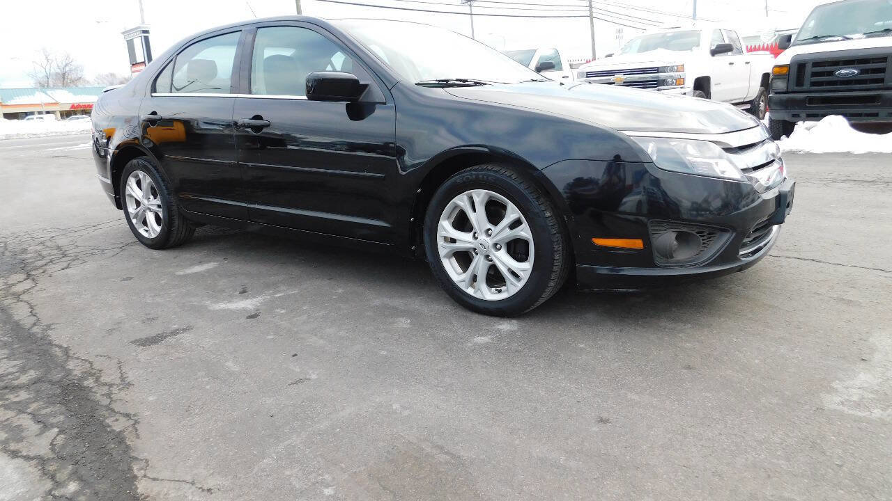 Used 2012 Ford Fusion SE image 3