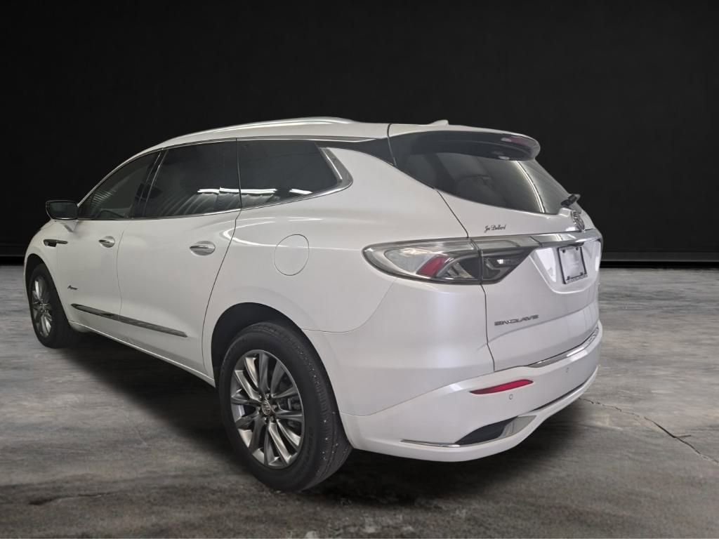 Used 2024 Buick Enclave Avenir w/ Avenir Technology Package image 8