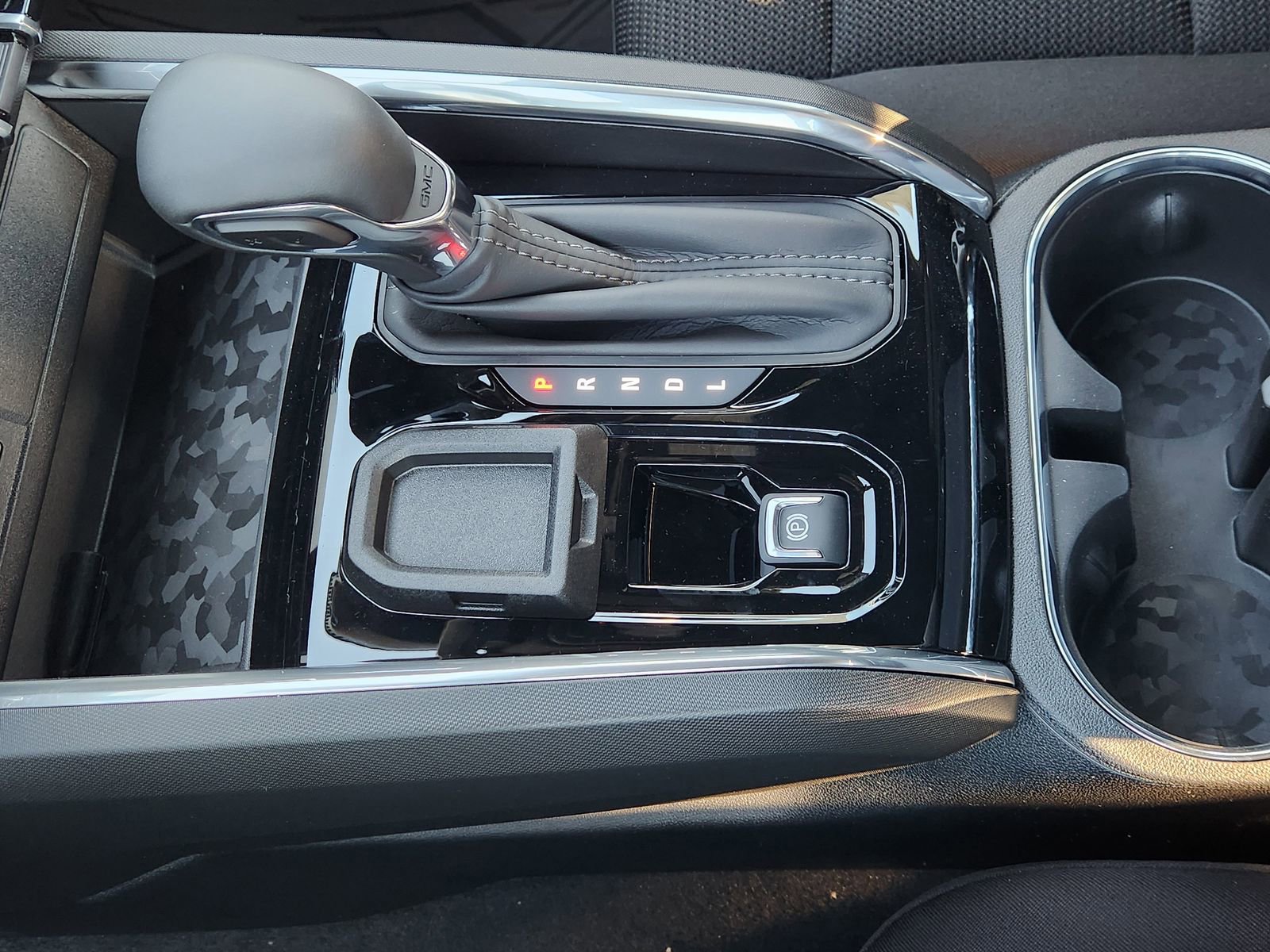 New 2026 GMC Canyon Elevation w/ Convenience Package image 23