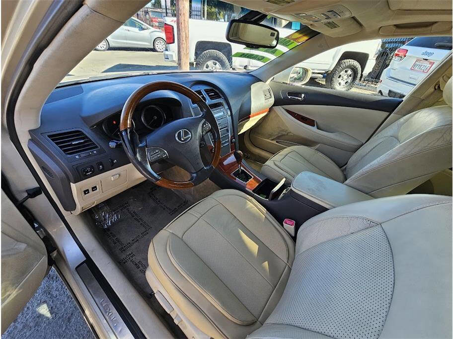Used 2010 Lexus ES 350 image 29