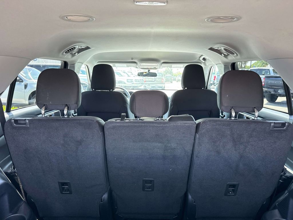 Certified 2023 Ford Explorer XLT RWD image 9