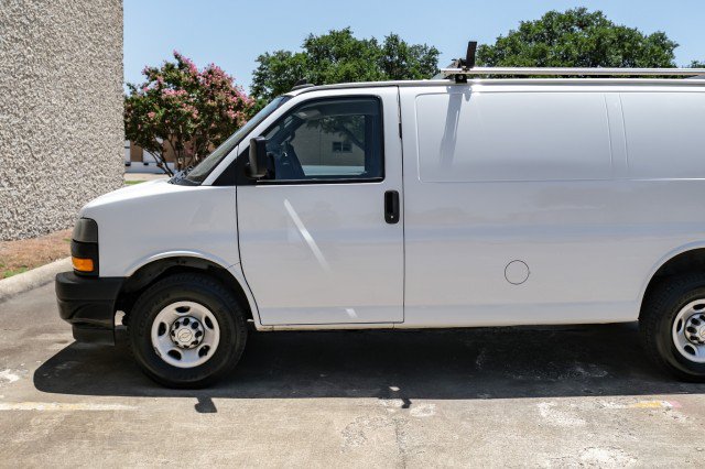 Used 2021 Chevrolet Express 2500 w/ Enhanced Convenience Package RWD image 12