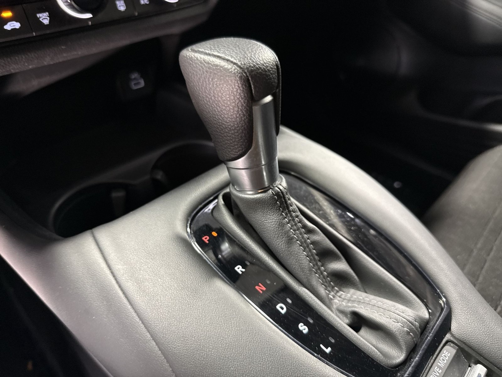 Used 2024 Honda HR-V LX image 23
