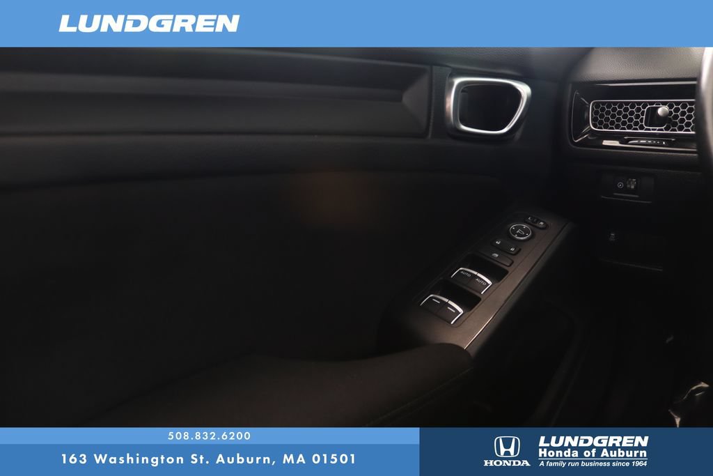 Used 2025 Honda Civic Sport image 28