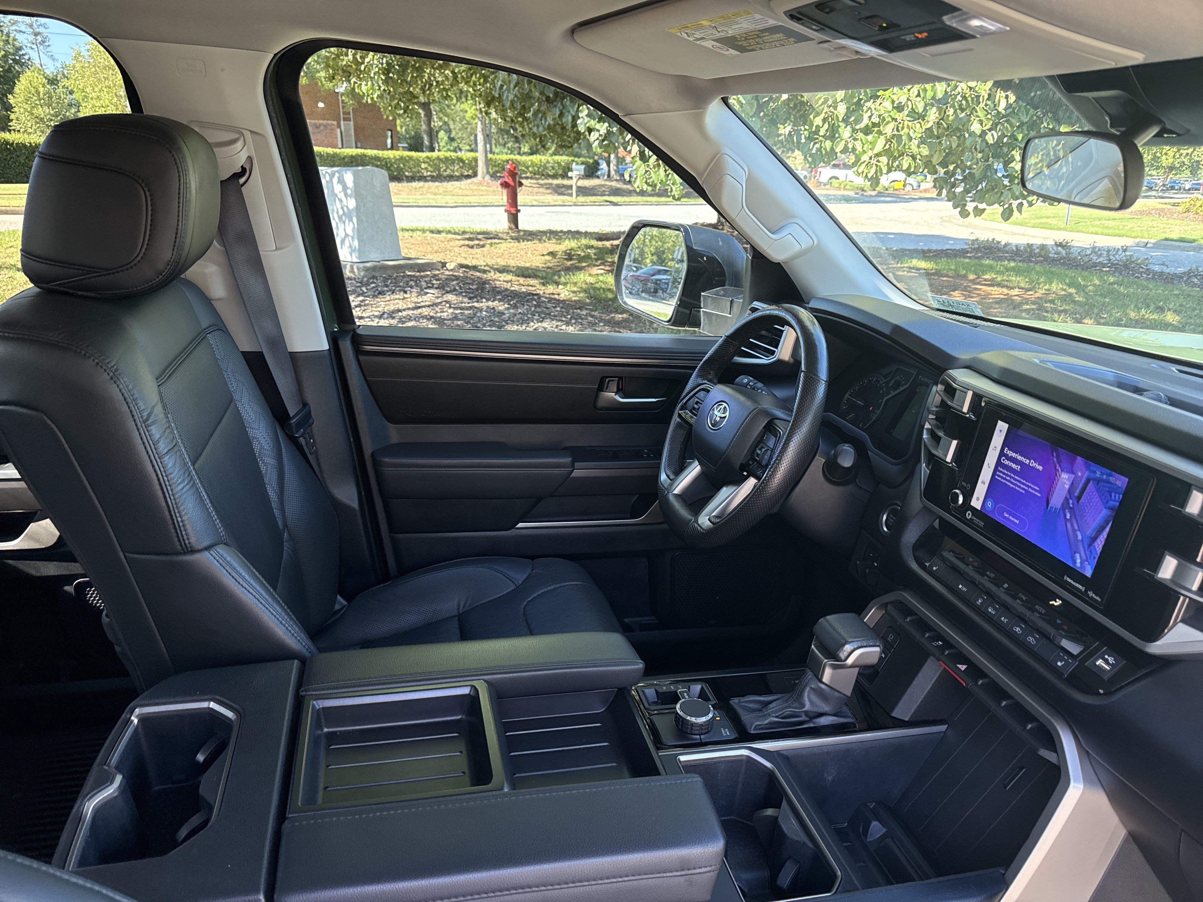 Used 2023 Toyota Tundra SR5 w/ SR5 Premium Package AWD/4WD image 32