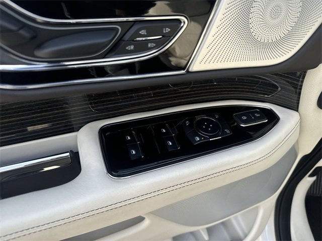 Certified 2024 Lincoln Navigator Black Label image 13