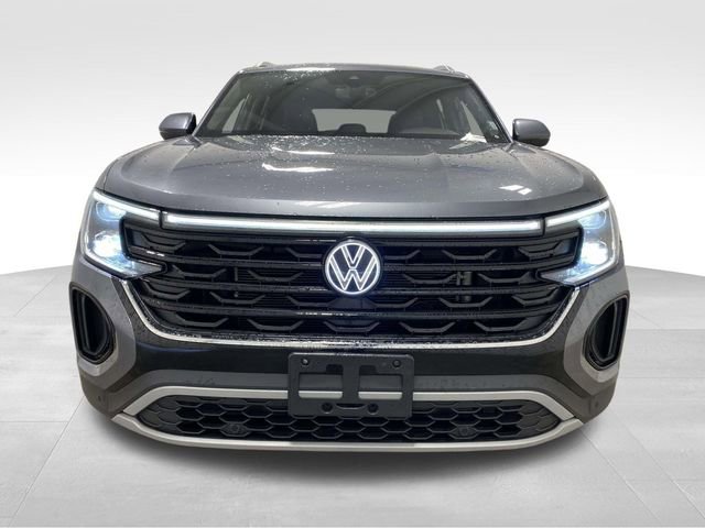 Used 2024 Volkswagen Atlas Cross Sport SE image 7