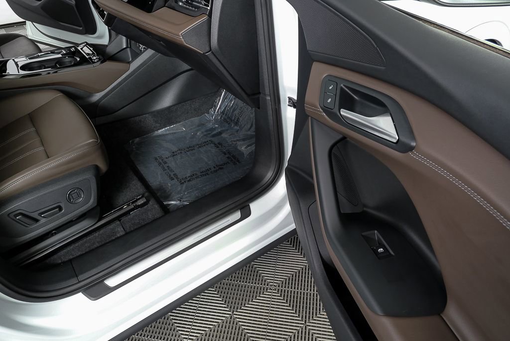 Certified 2025 Audi Q6 e-tron Premium image 23