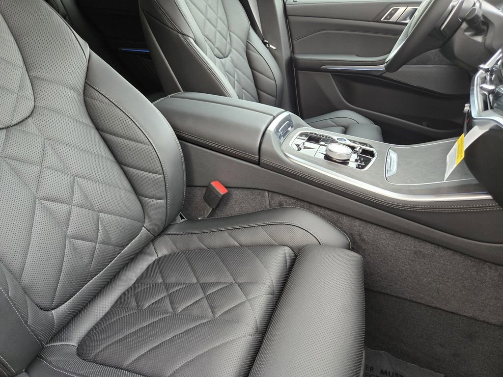 New 2026 BMW X5 xDrive50e w/ Executive Package image 16