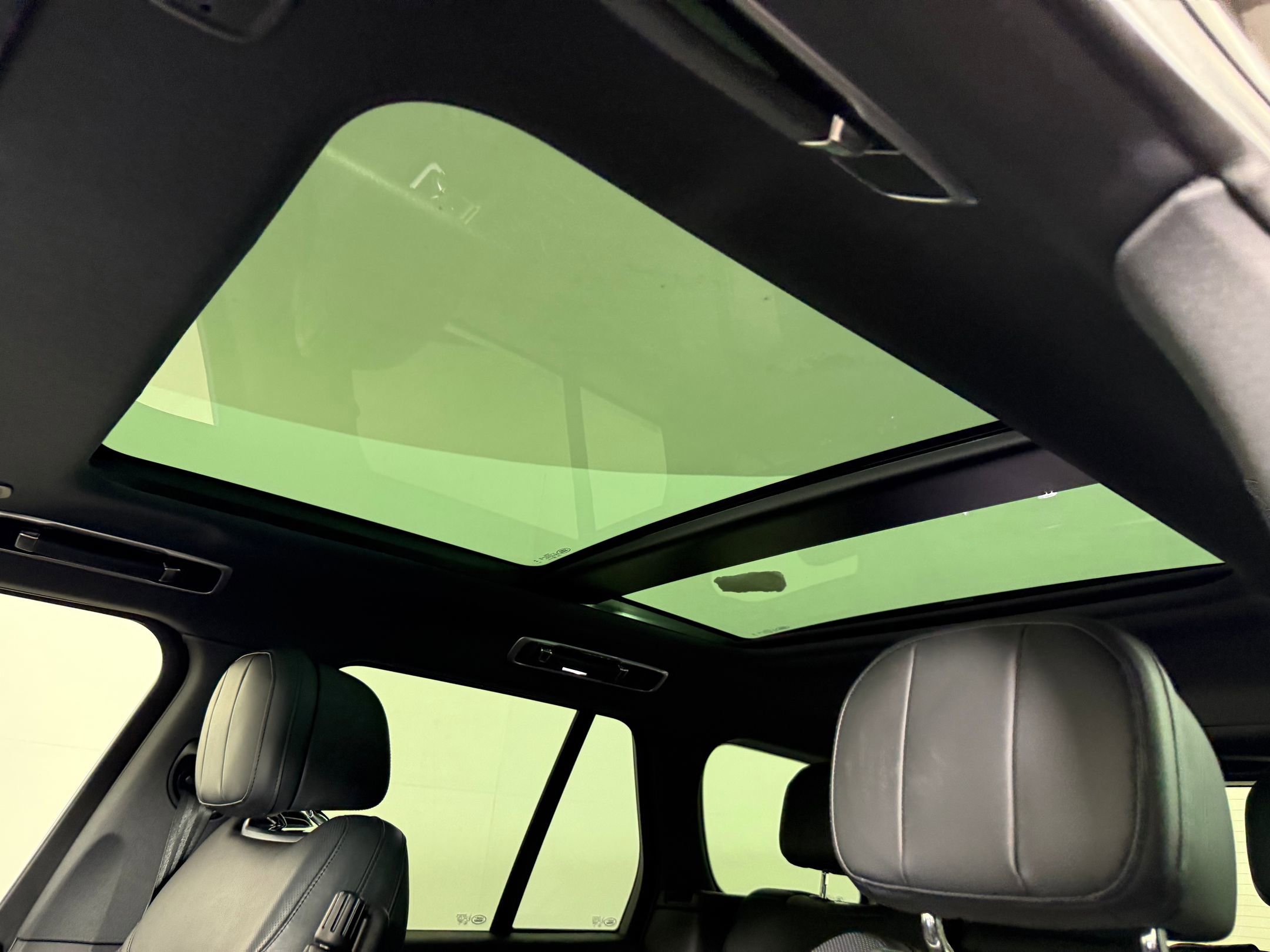 Used 2024 Land Rover Range Rover SE AWD/4WD image 15