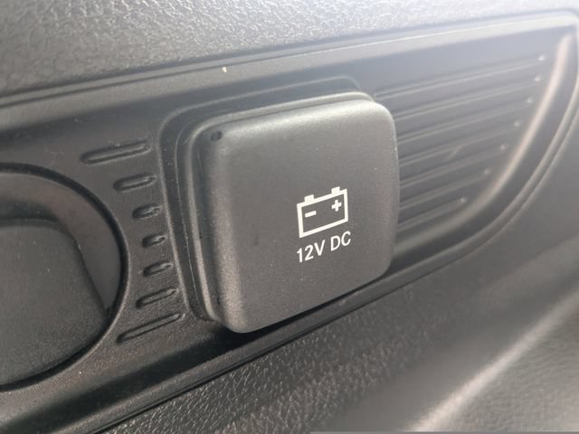 Used 2023 Jeep Grand Cherokee Limited AWD/4WD image 16