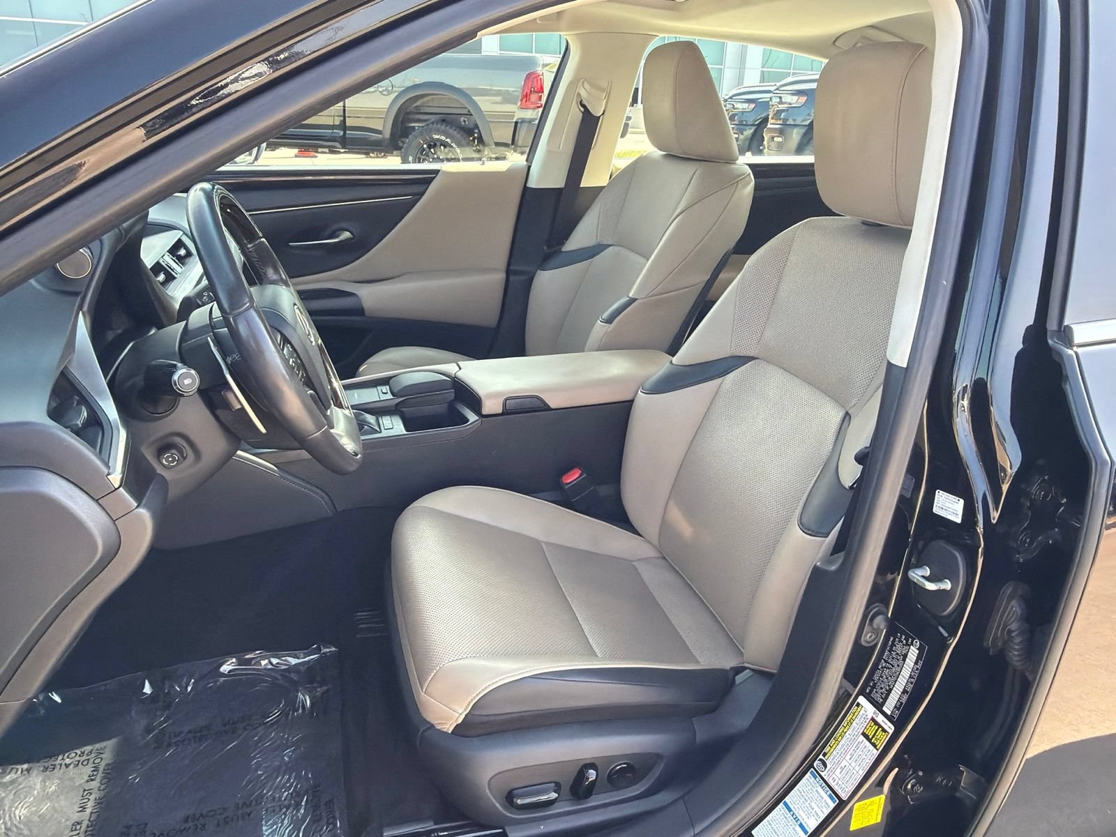 Used 2021 Lexus ES 250 w/ Premium Package AWD/4WD image 14