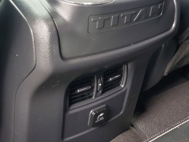 Used 2017 Nissan Titan PRO-4X w/ Pro-4x Convenience Package image 29