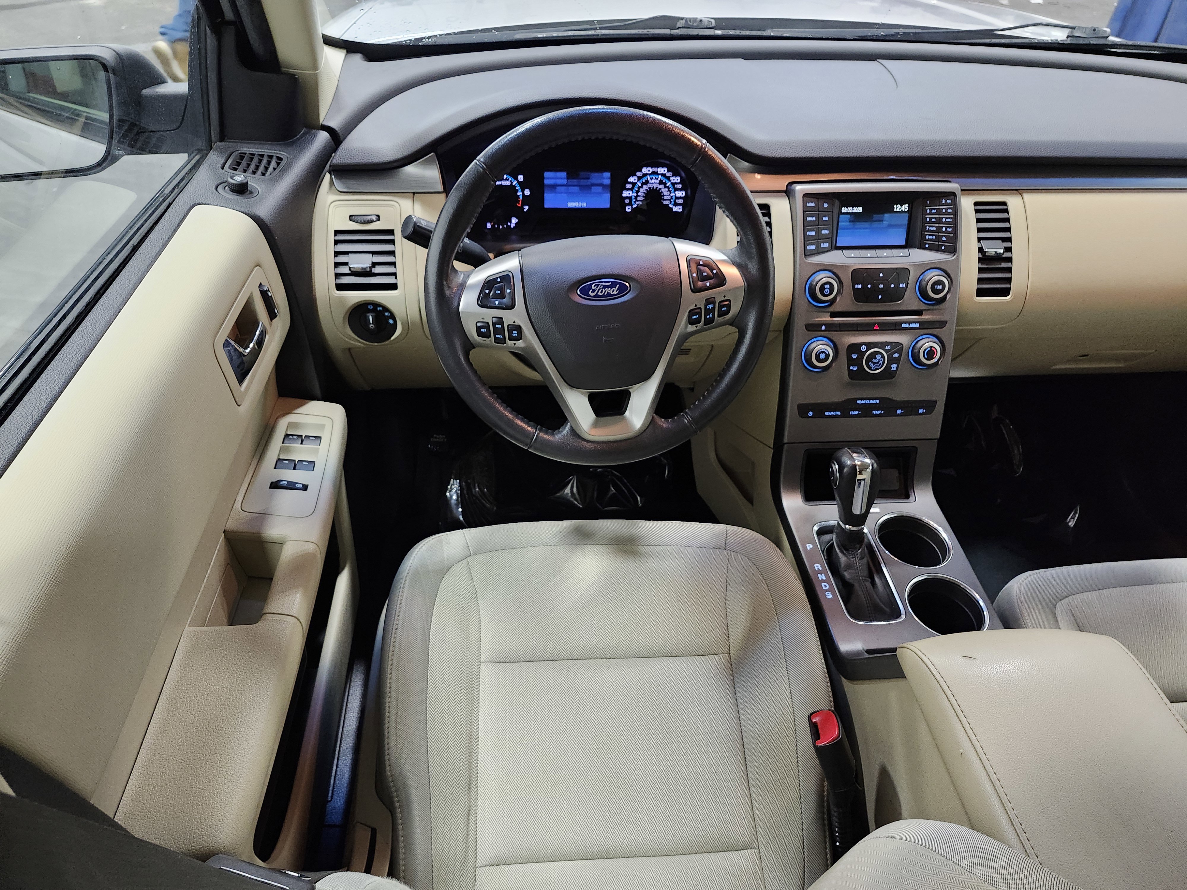 Used 2019 Ford Flex SE image 25