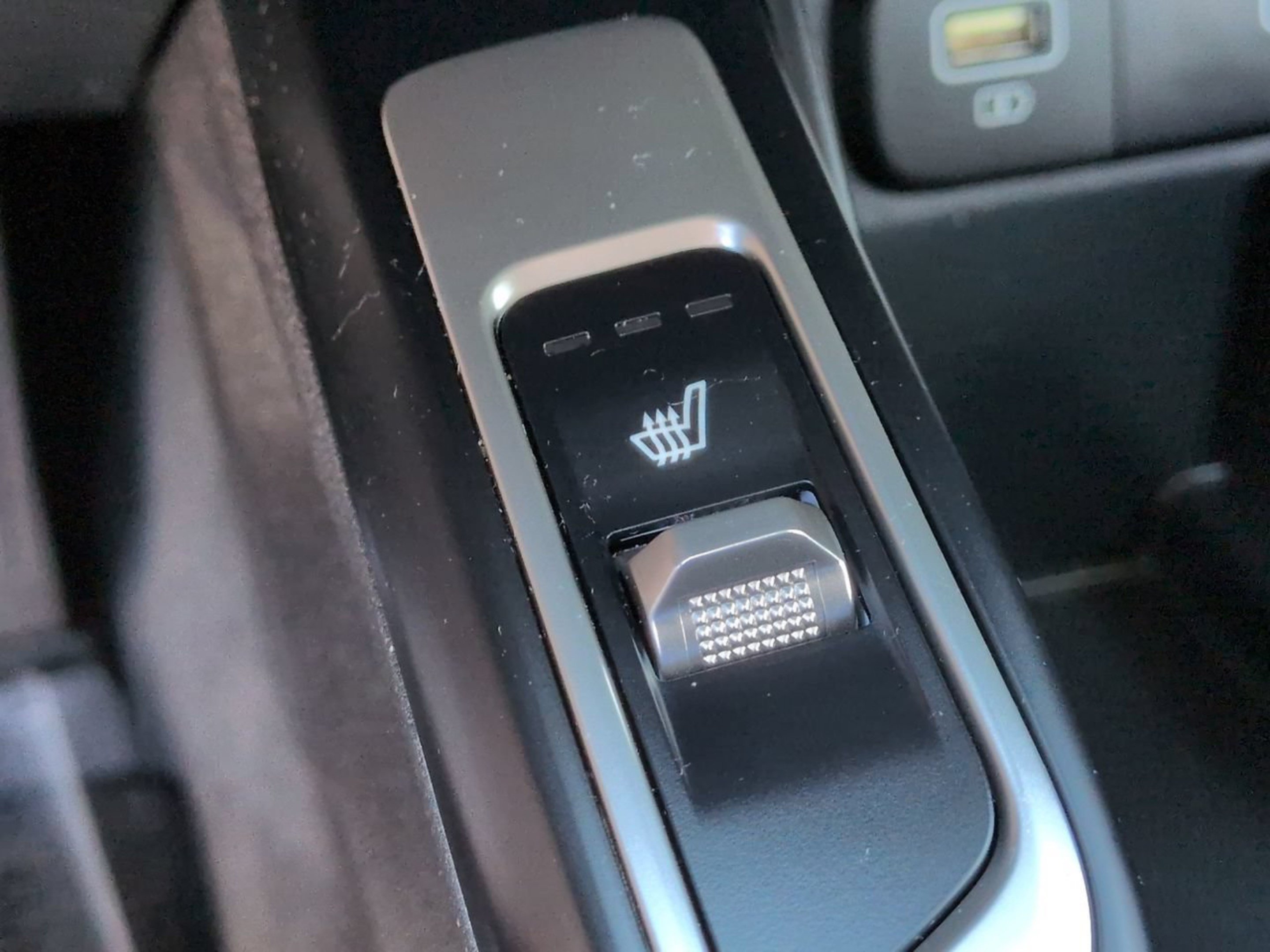 Used 2022 Kia Sorento S FWD image 29
