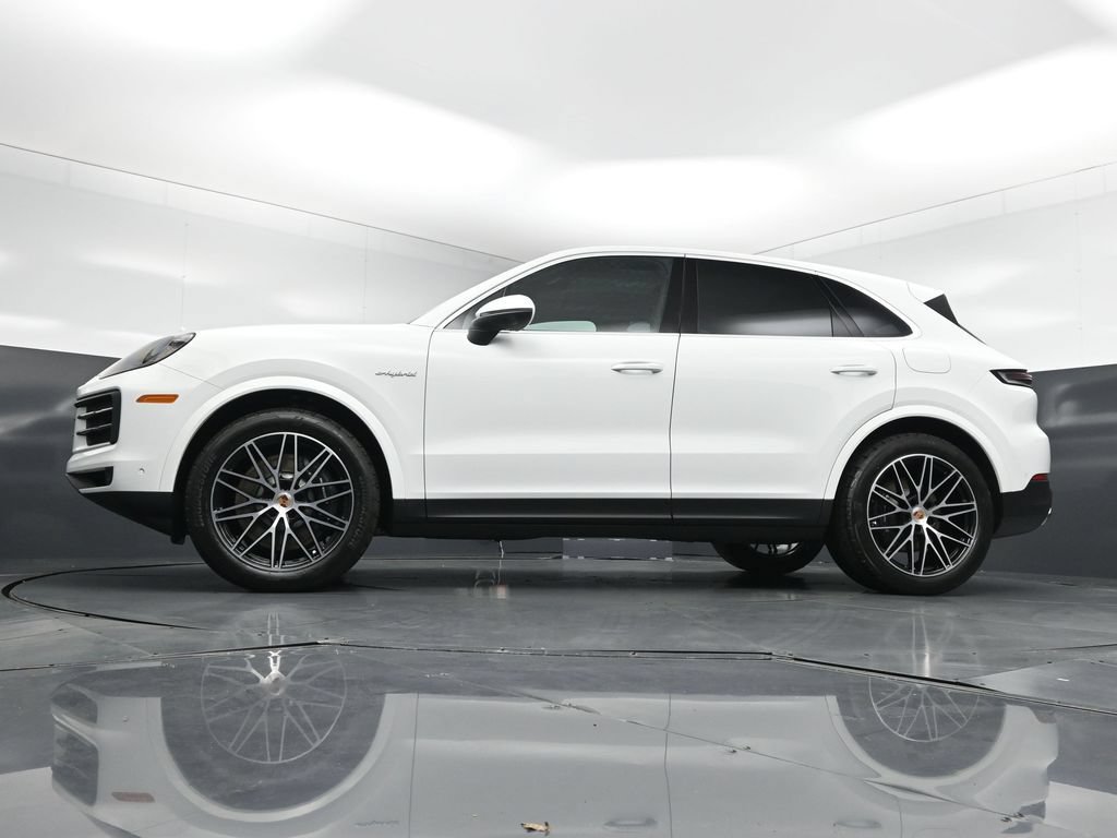 New 2026 Porsche Cayenne E-Hybrid AWD/4WD image 22