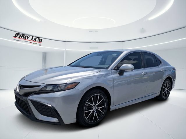 Used 2024 Toyota Camry SE FWD image 7
