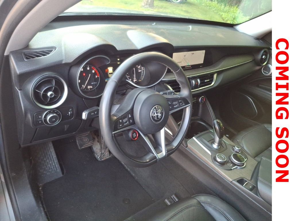 Used 2018 Alfa Romeo Stelvio Ti AWD/4WD image 10