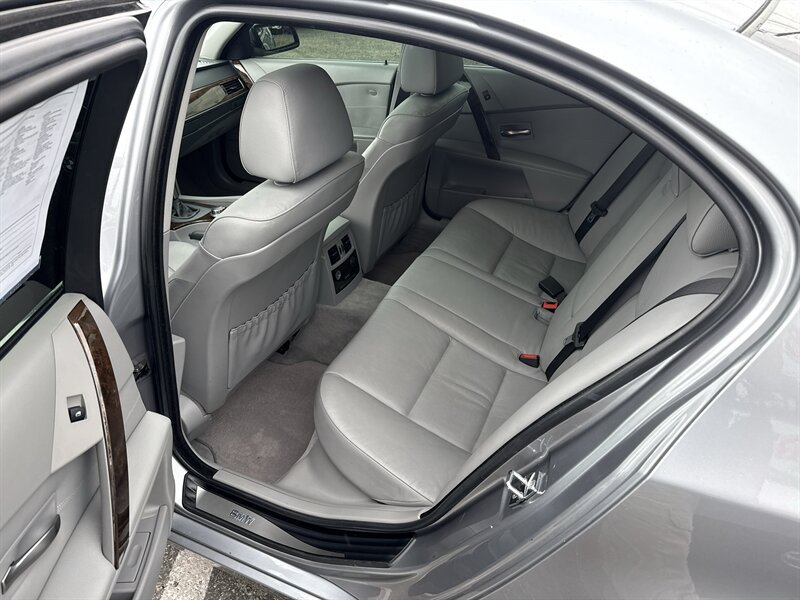 Used 2007 BMW 525i Sedan RWD image 13