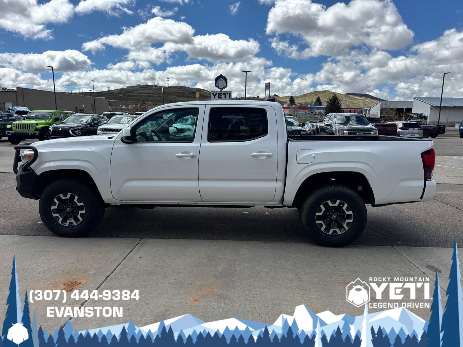 Used 2020 Toyota Tacoma SR AWD/4WD image 6