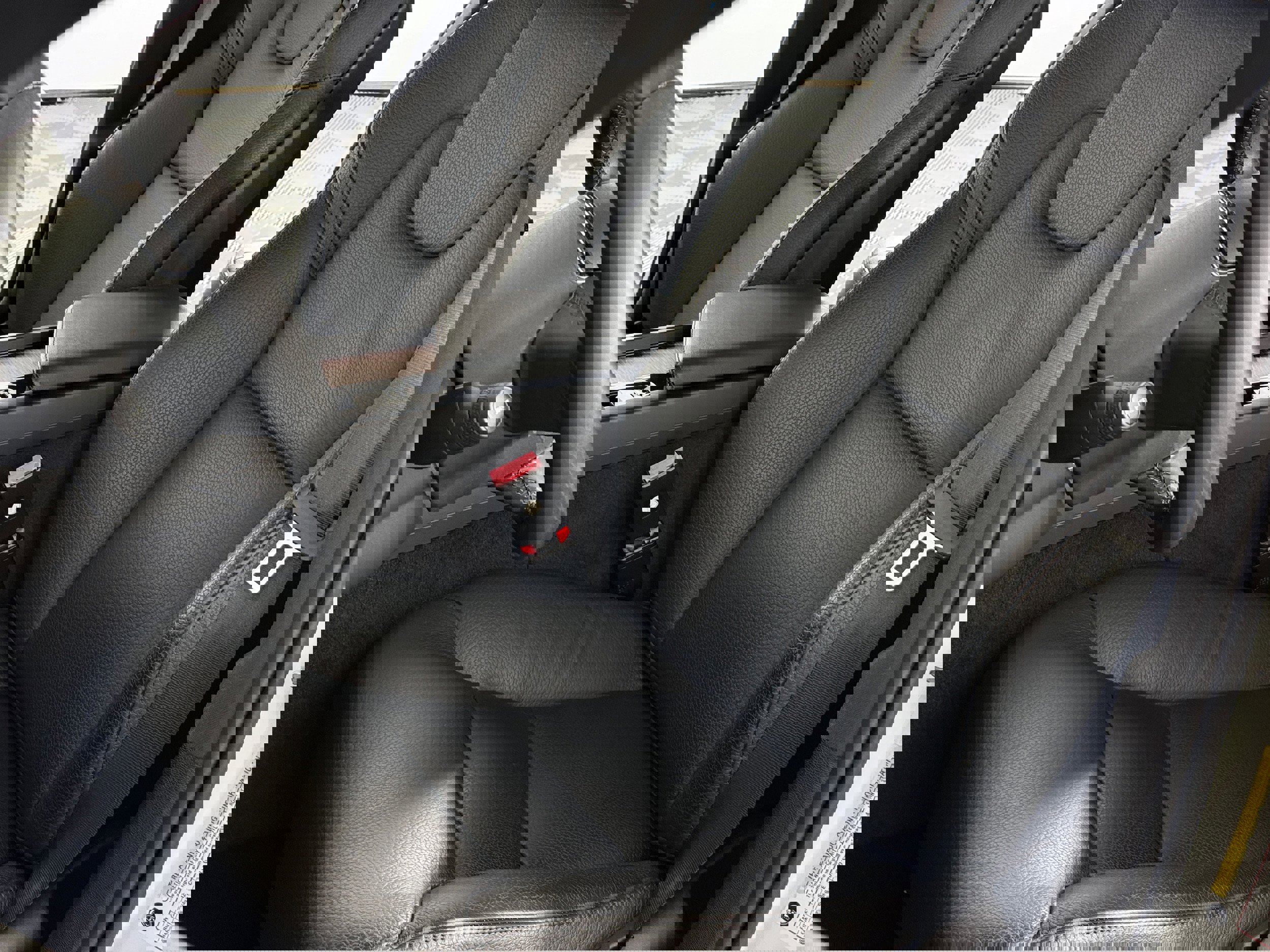Used 2024 Volvo S60 B5 Plus image 76