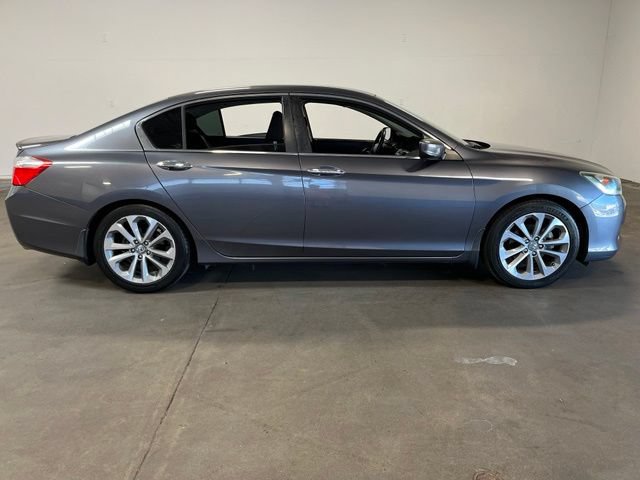 Used 2013 Honda Accord Sport image 2