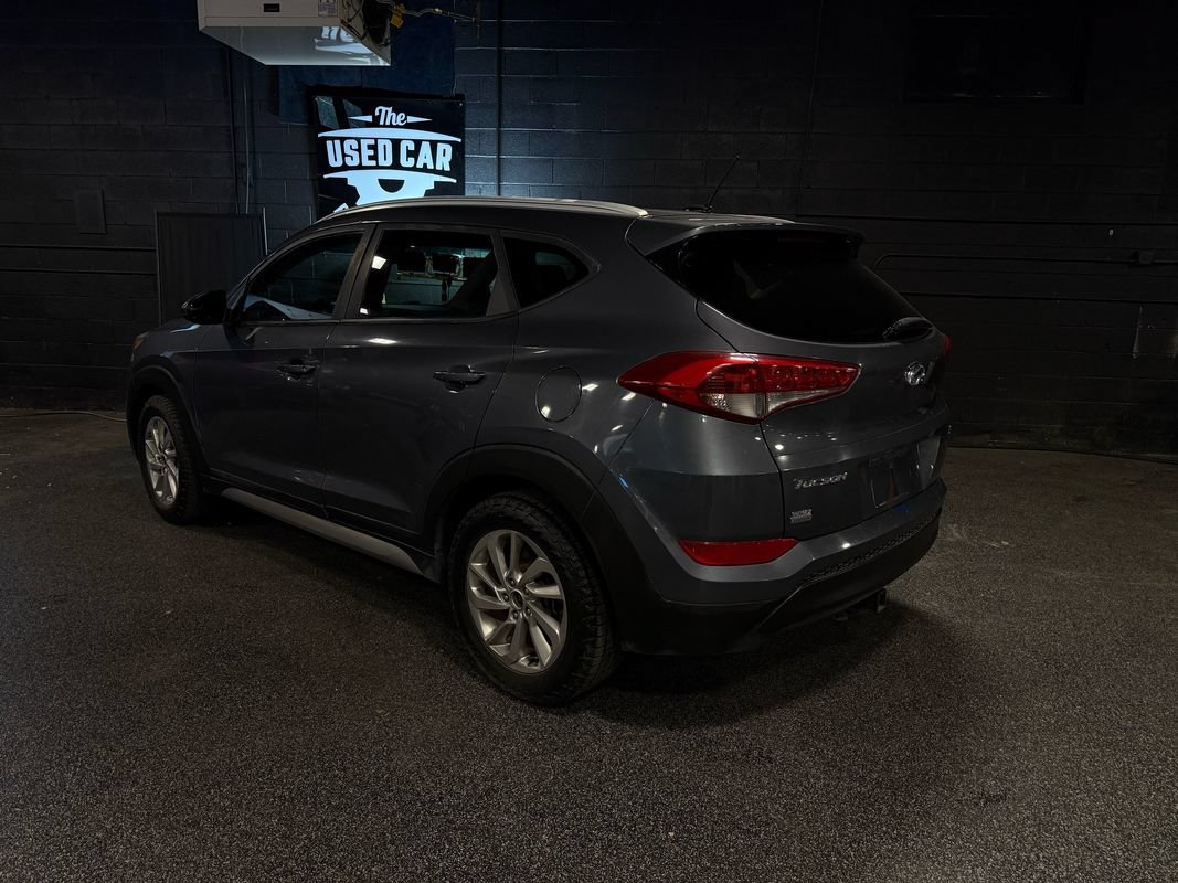 Used 2017 Hyundai Tucson SE w/ SE Popular Package 02 AWD/4WD image 3