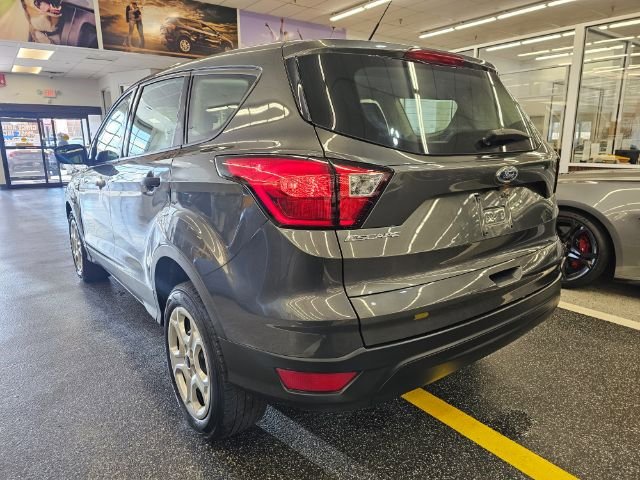 Used 2019 Ford Escape S image 6
