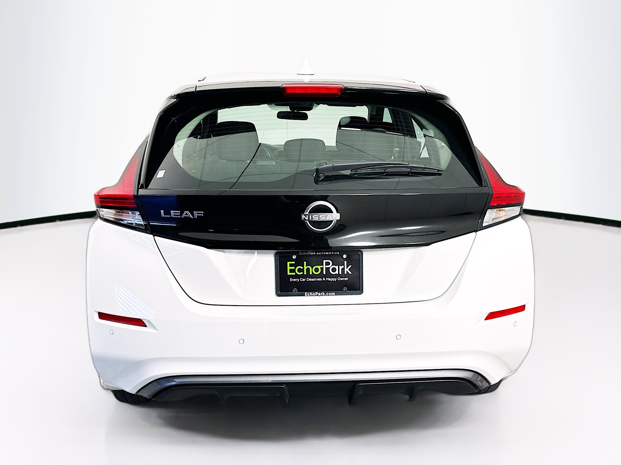 Used 2025 Nissan Leaf S FWD image 7