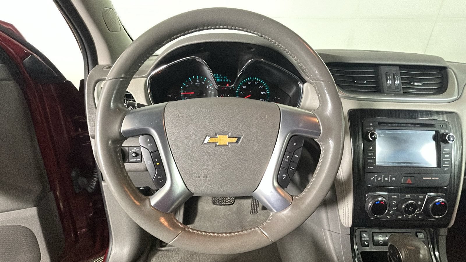 Used 2017 Chevrolet Traverse LT AWD/4WD image 15