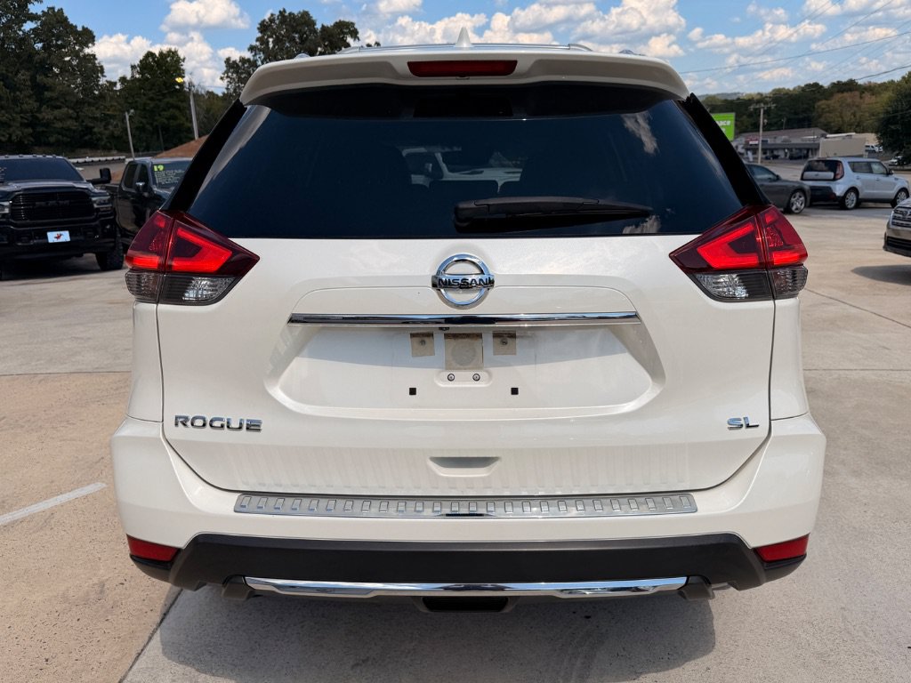 Used 2018 Nissan Rogue SL w/ Premium Package FWD image 17