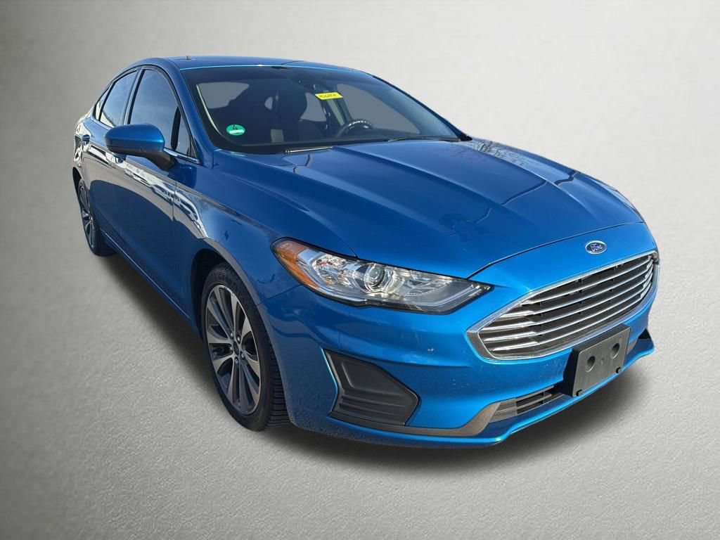 Used 2019 Ford Fusion SE image 1