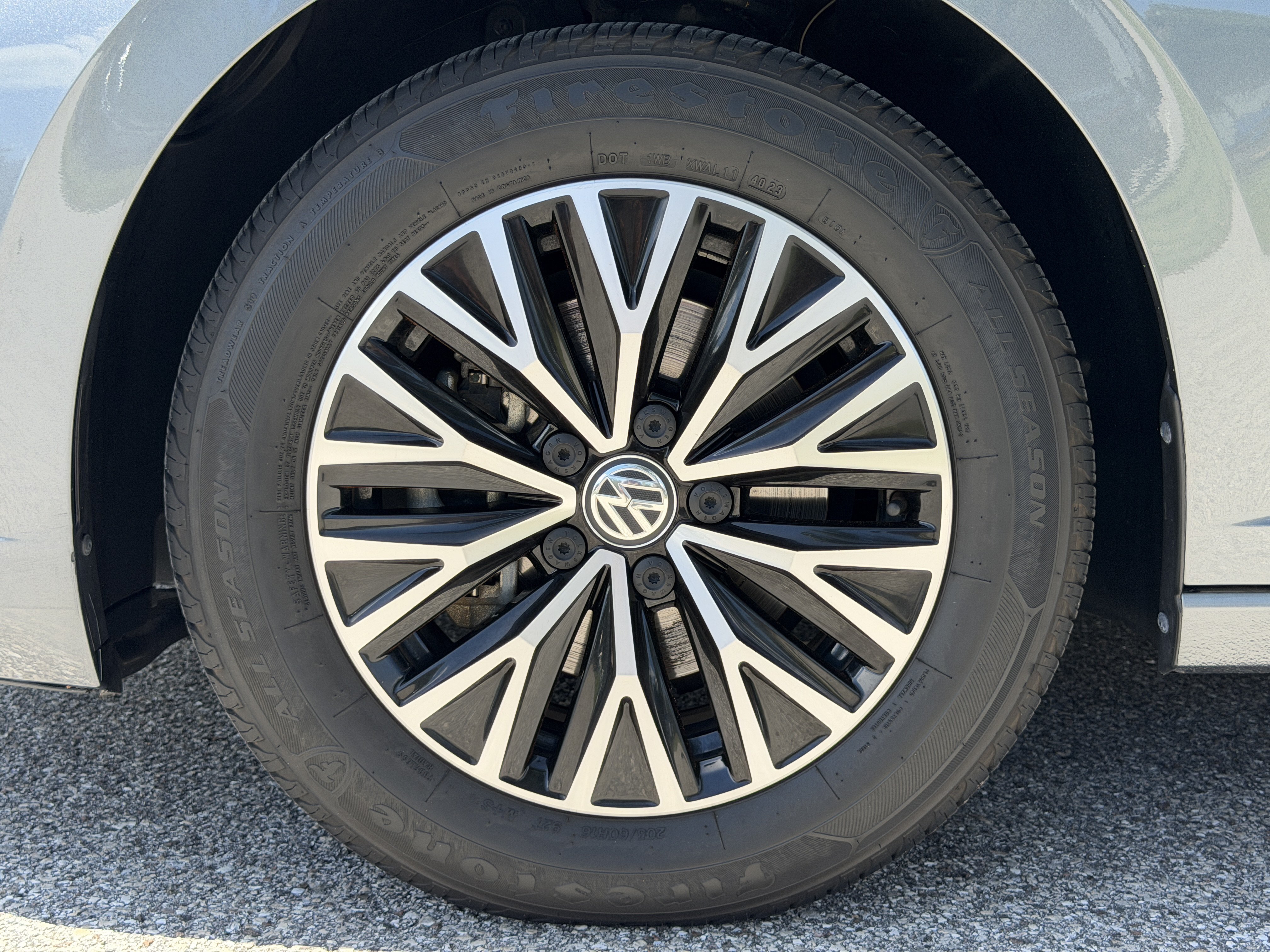Used 2019 Volkswagen Jetta SE w/ Cold Weather Package FWD image 35