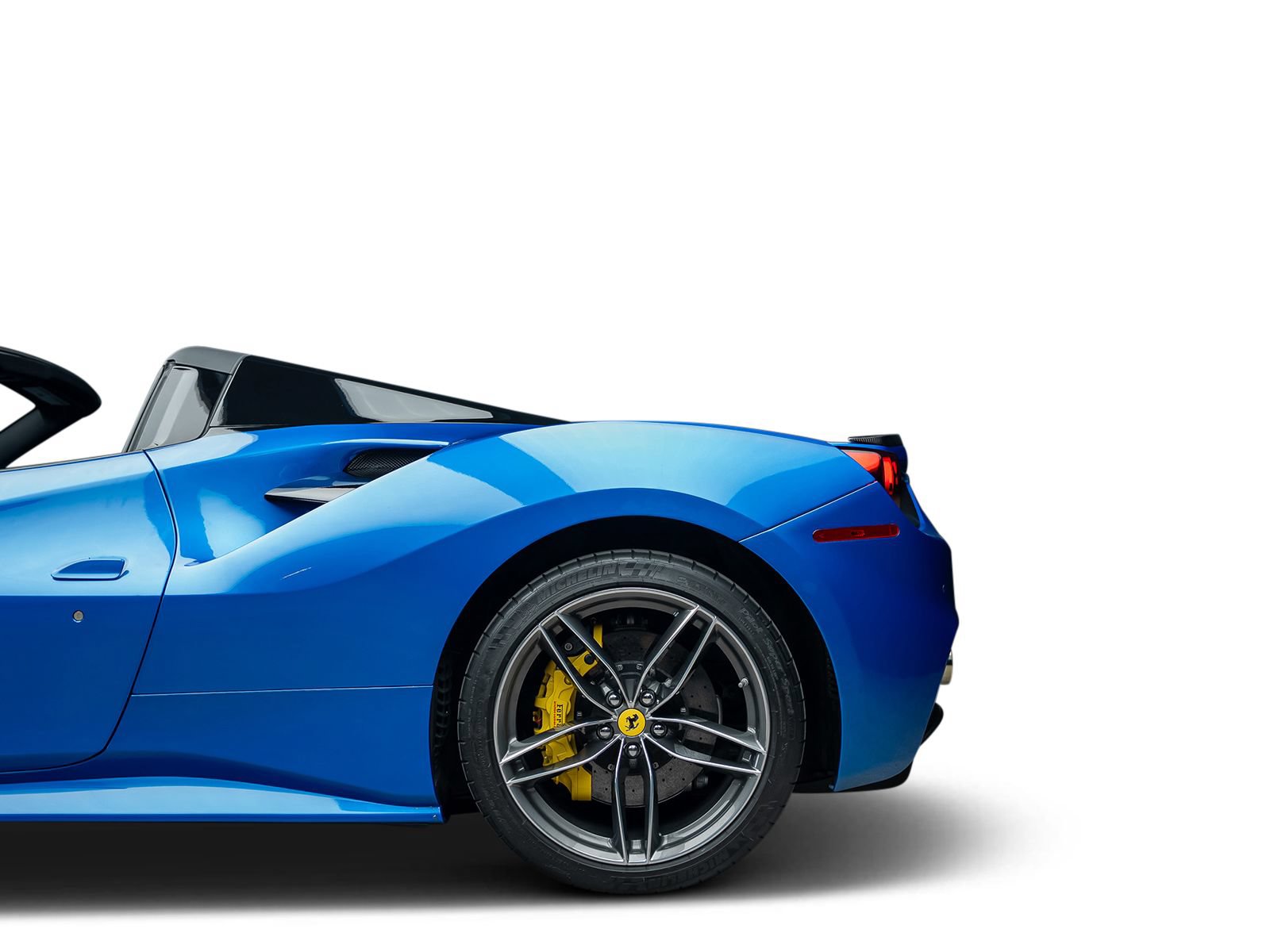Used 2018 Ferrari 488 Spider RWD image 24