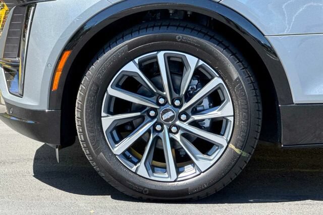 New 2026 Cadillac Lyriq Sport w/ LPO, Floor Liner Package AWD/4WD image 25
