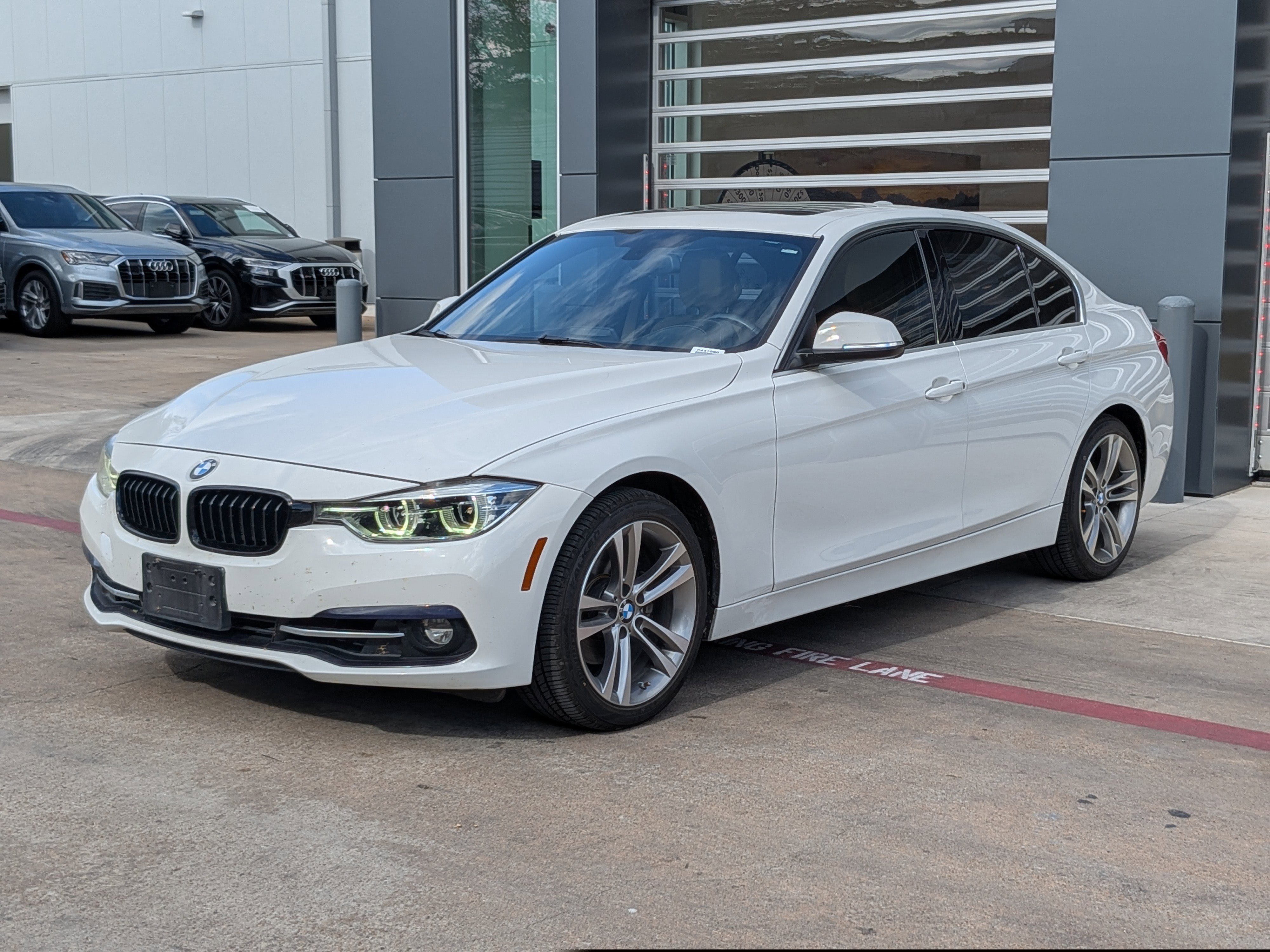 Used 2018 BMW 330i Sedan image 14