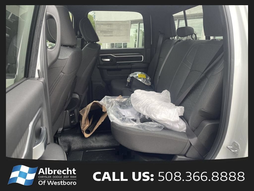 New 2026 RAM 3500 Big Horn AWD/4WD image 13